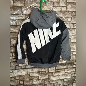Nike Kids Zip Up Hoodie Windbreaker Size Medium